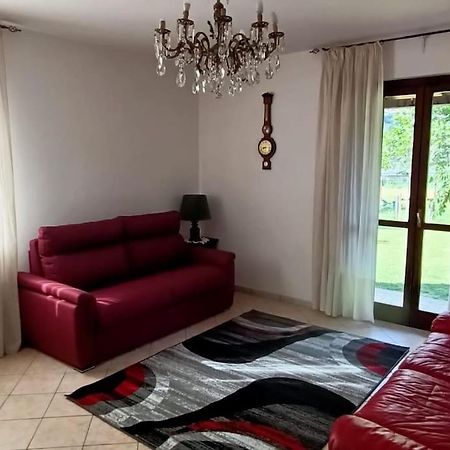 Maison Lella Pontey Luaran gambar