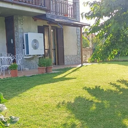 Maison Lella Pontey Luaran gambar