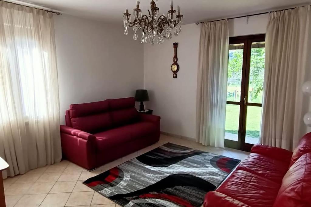 Maison Lella Pontey Luaran gambar